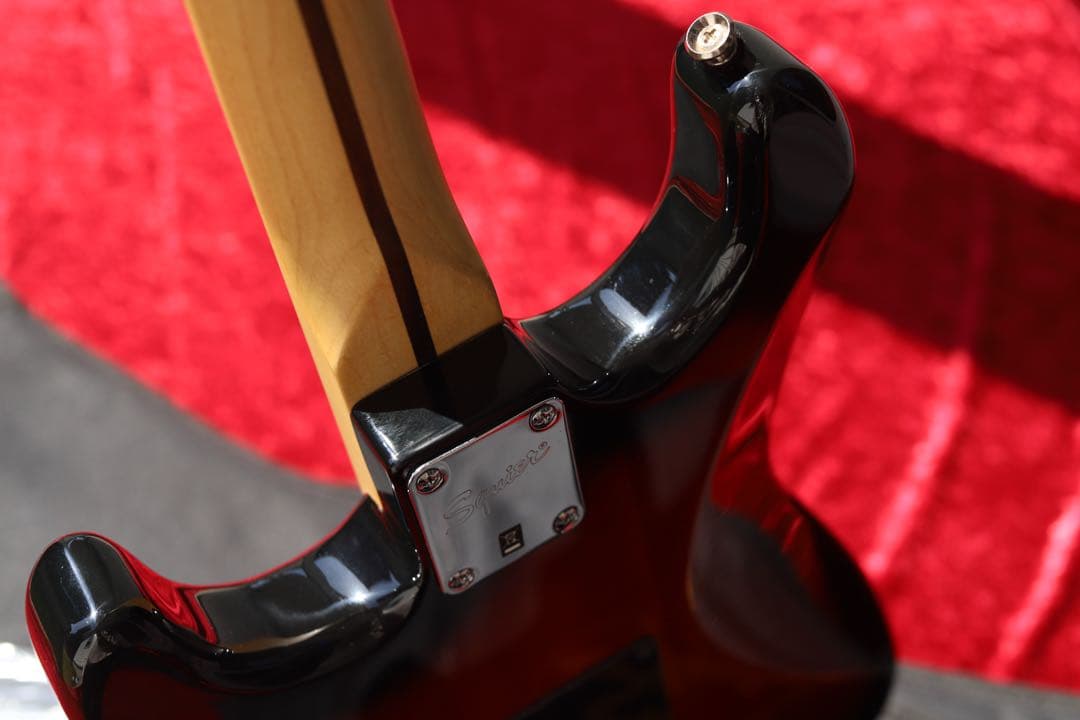 極美品 メンテ済 Squier Standard STRATOCASTER