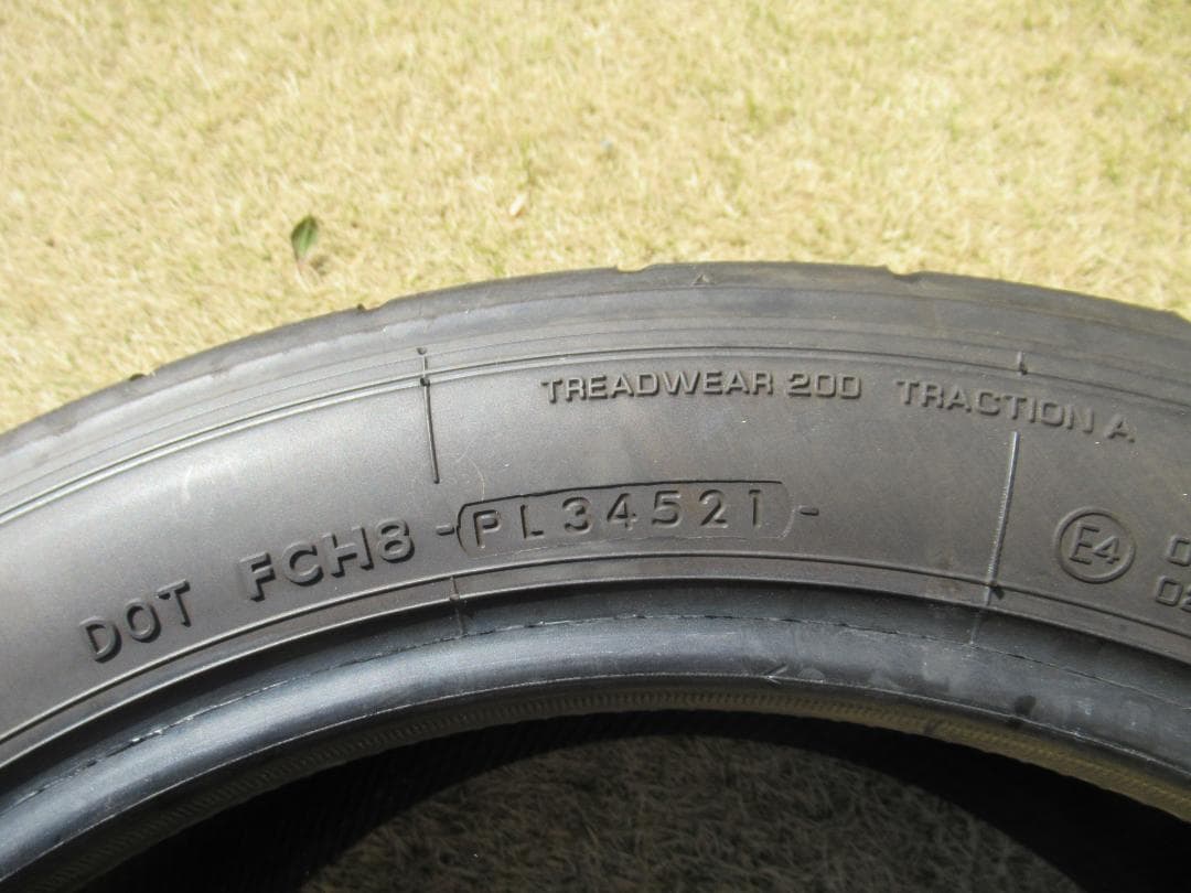 ☆送料無料 室内保管☆A052 225/45 R17インチ☆