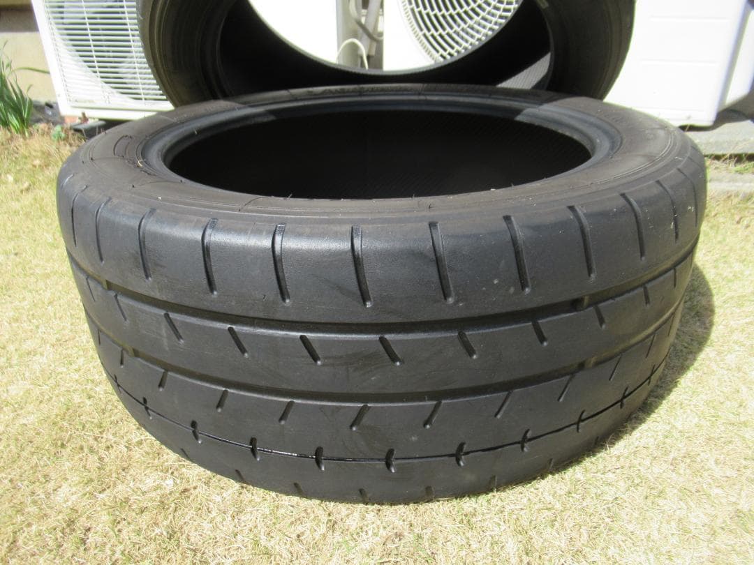☆送料無料 室内保管☆A052 225/45 R17インチ☆