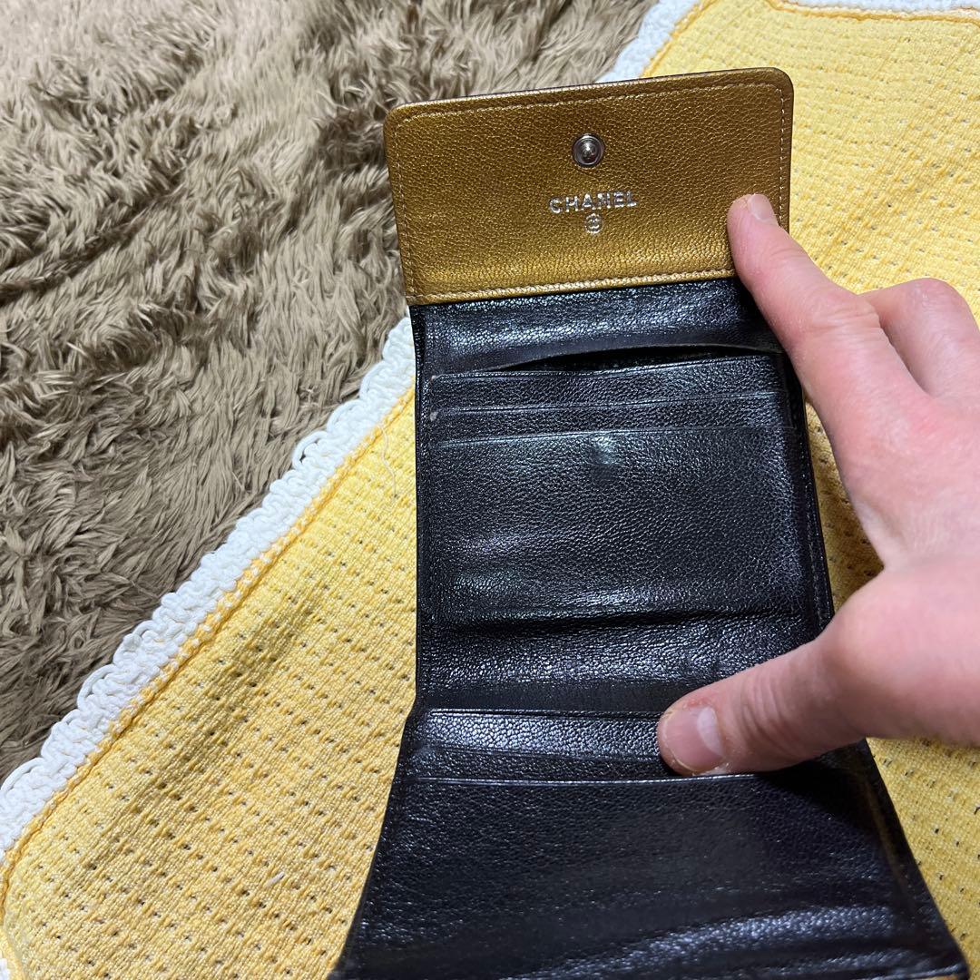 CHANEL三つ折り財布