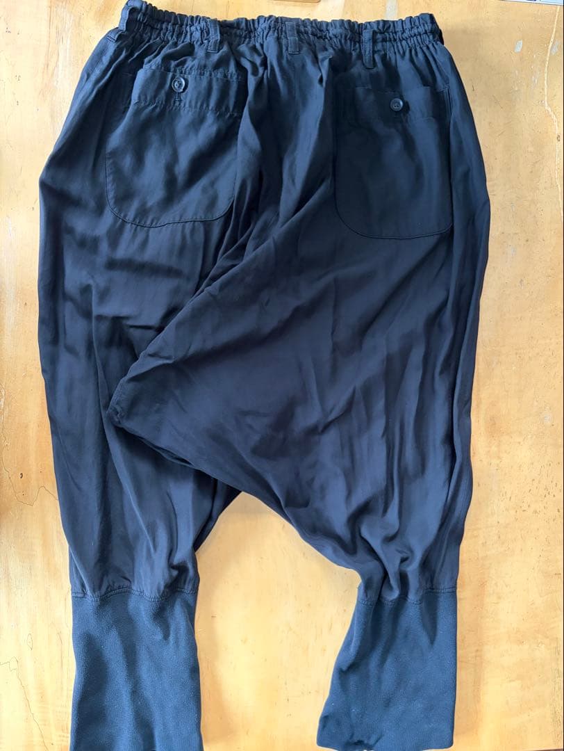 ヨウジヤマモト パンツ 薄手 黒 サルエルパンツ