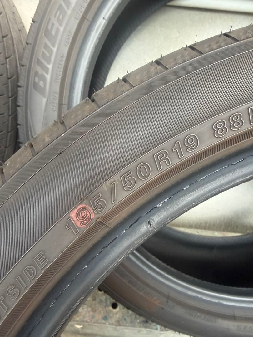YOKOHAMA ヨコハマ　195/50R19タイヤ 2本セット①