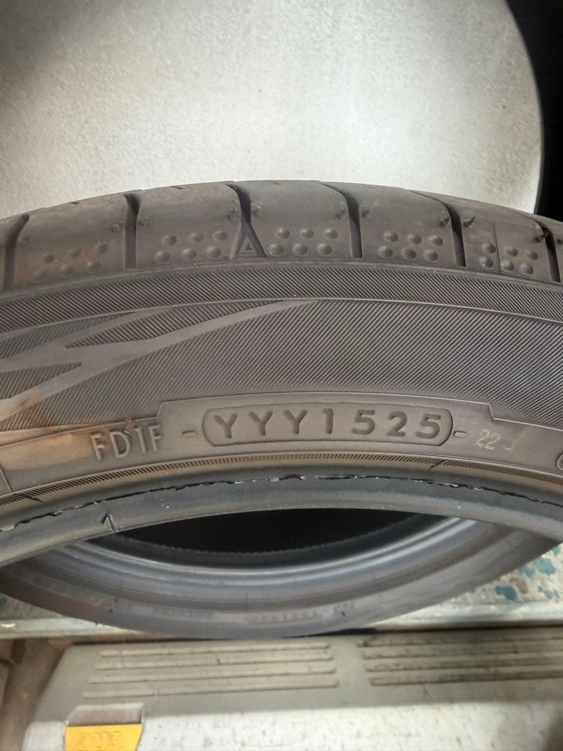YOKOHAMA ヨコハマ　195/50R19タイヤ 2本セット①