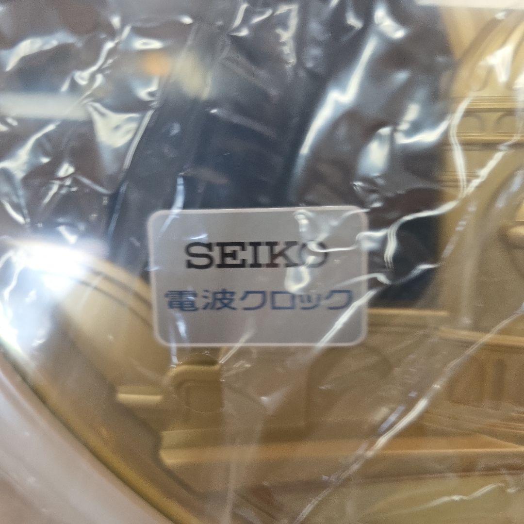 SEIKO スローフスキー社製クリスタライズ付き掛時計　新品