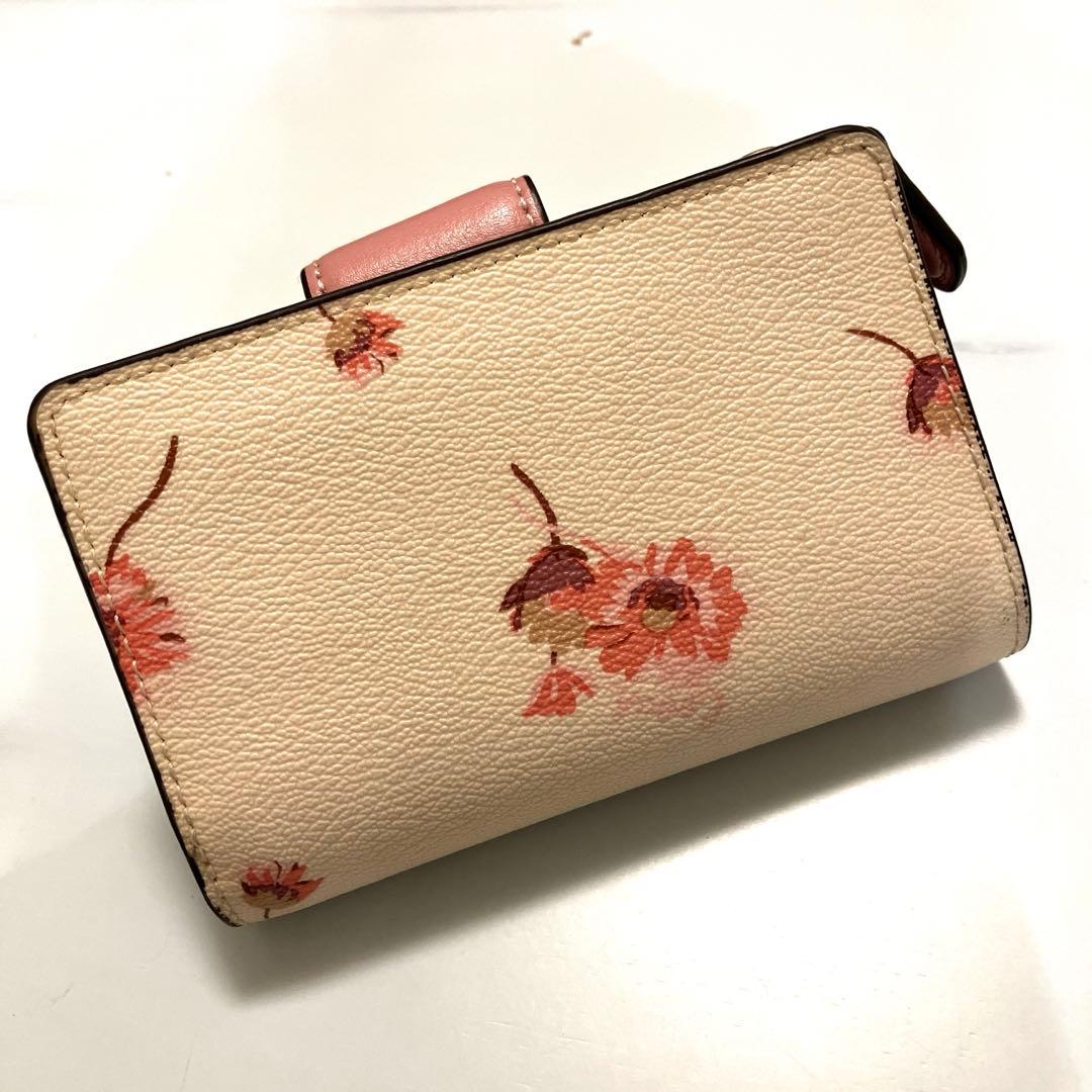 Coach 花柄 二つ折り財布