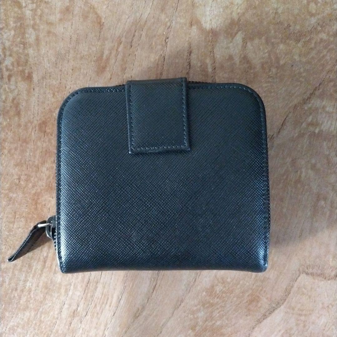 レ*す様 美品☆ PRADA プラダ 2つ折り 財布 ブラック プレート 鑑定済