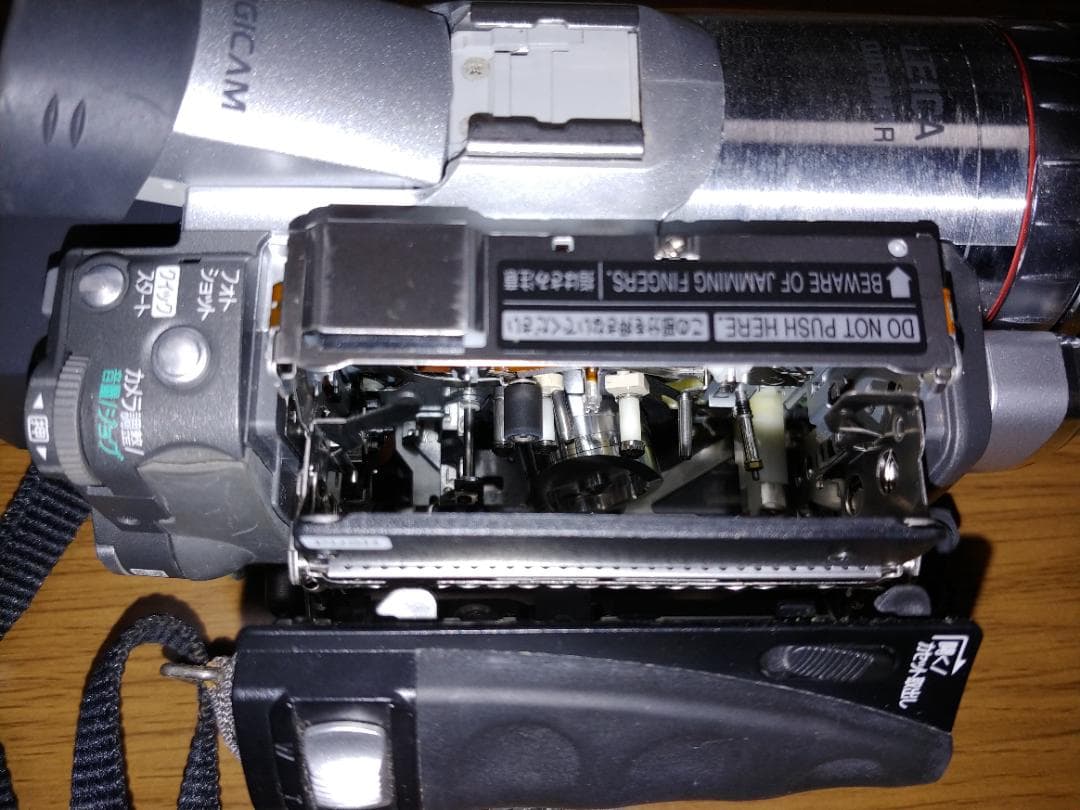 オマケ付き　Panasonic　NV-GS70K-S デジタルビデオカメラ