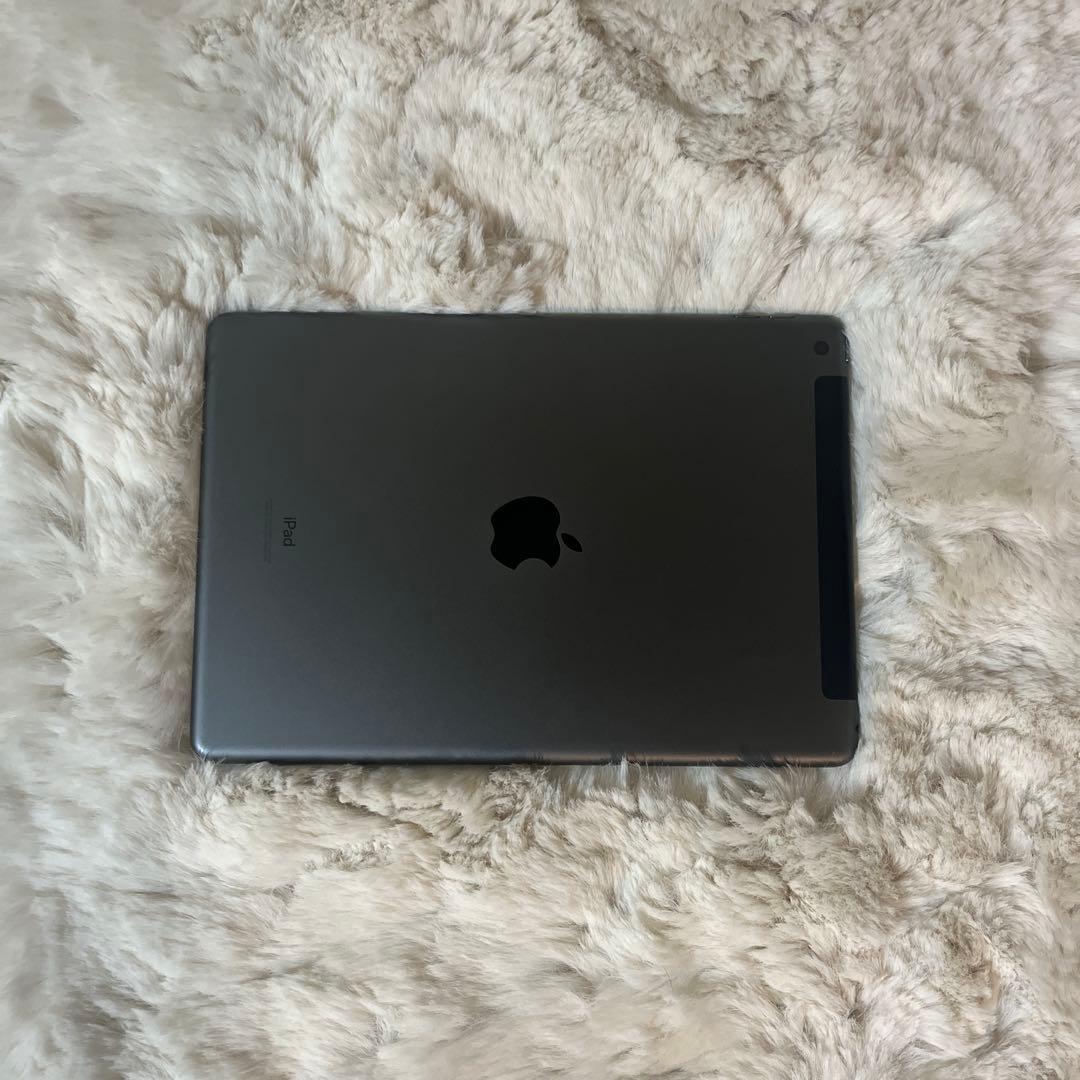 8*0様 Apple iPad 9世代　箱無し