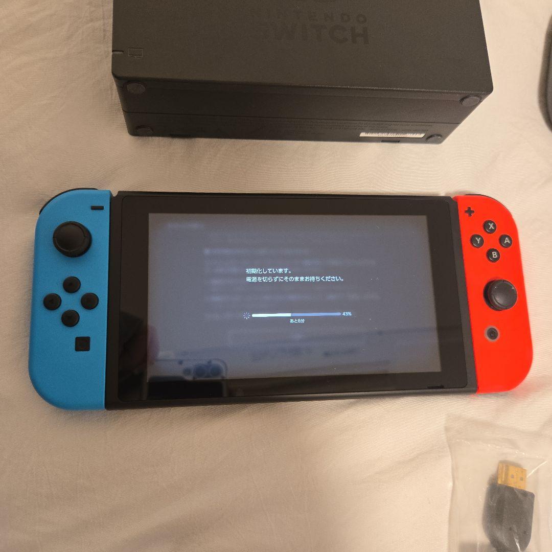 チ*ダ様 Nintendo Switch 本体 青/赤 Joy-Con付き