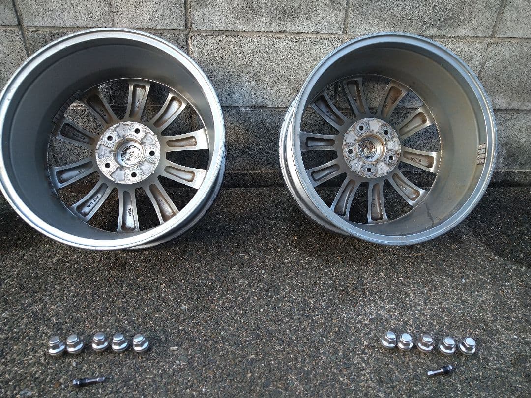日産V37スカイライン純正17インチアルミホイール4本中2本セット②