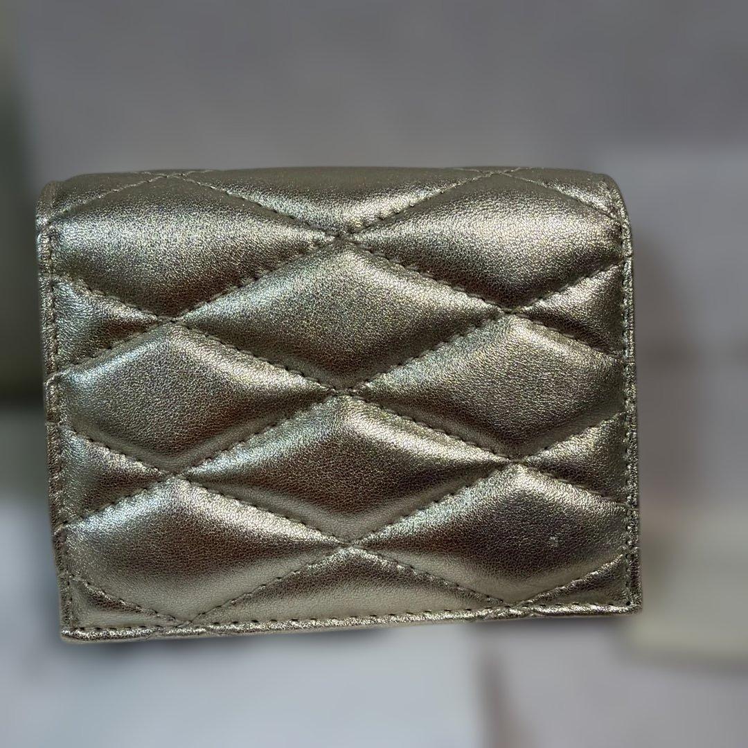 未使用品　jimmy choo 二つ折り財布　ゴールド