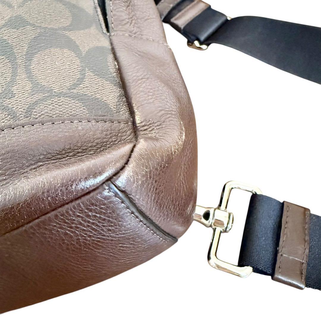 COACHショルダーバッグ　ボディバッグ