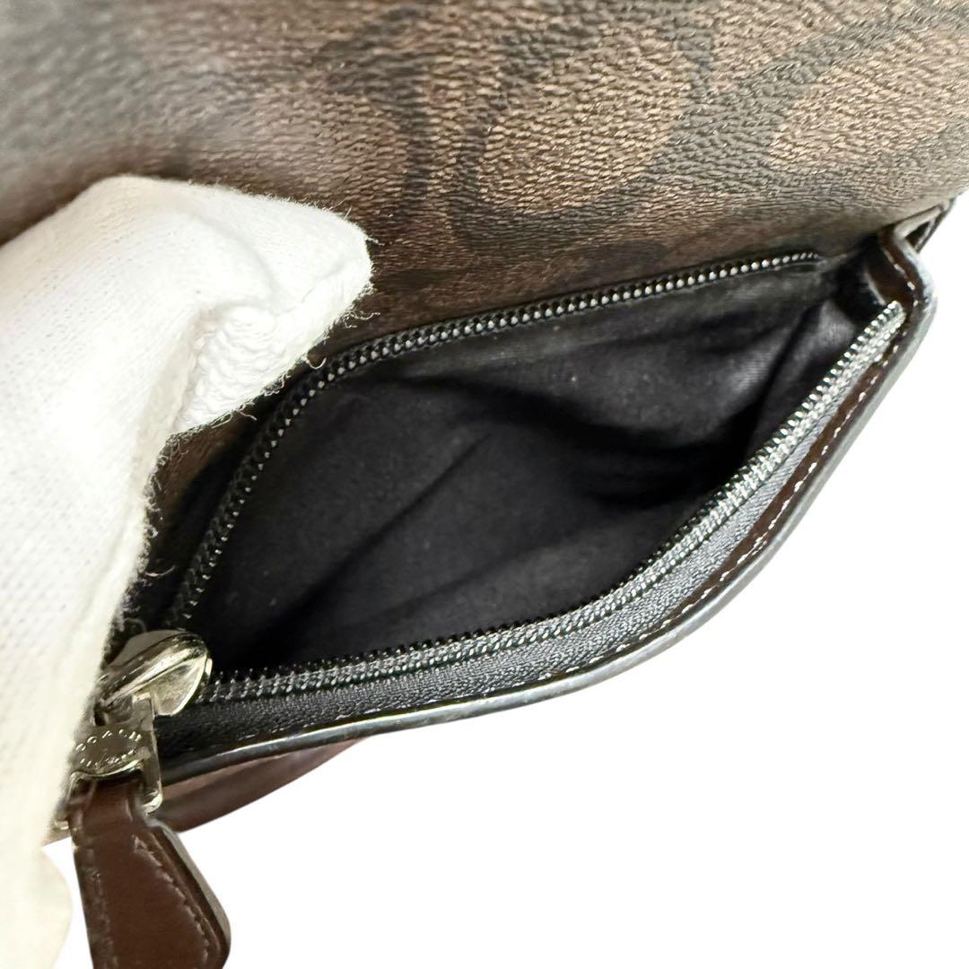 COACHショルダーバッグ　ボディバッグ