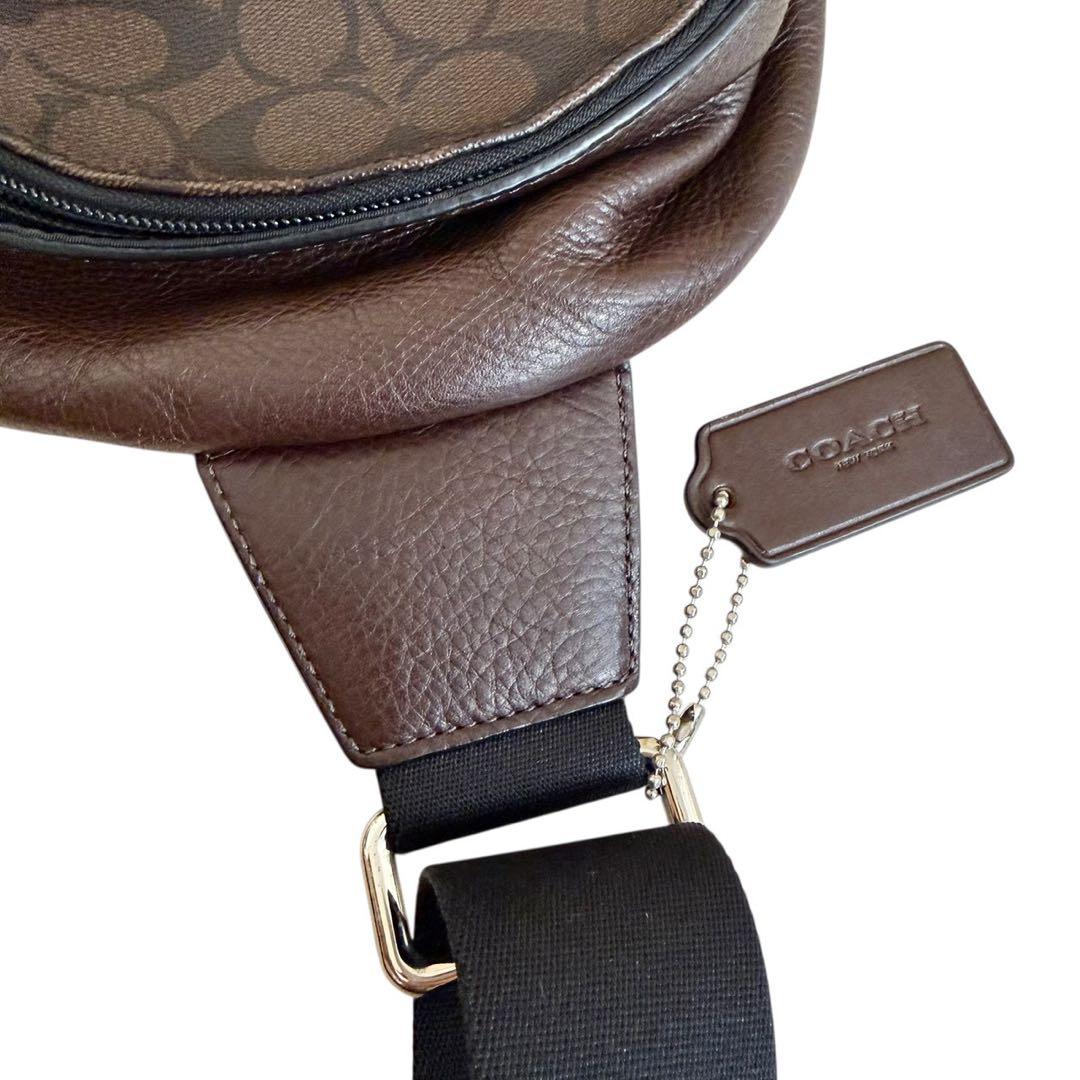 COACHショルダーバッグ　ボディバッグ