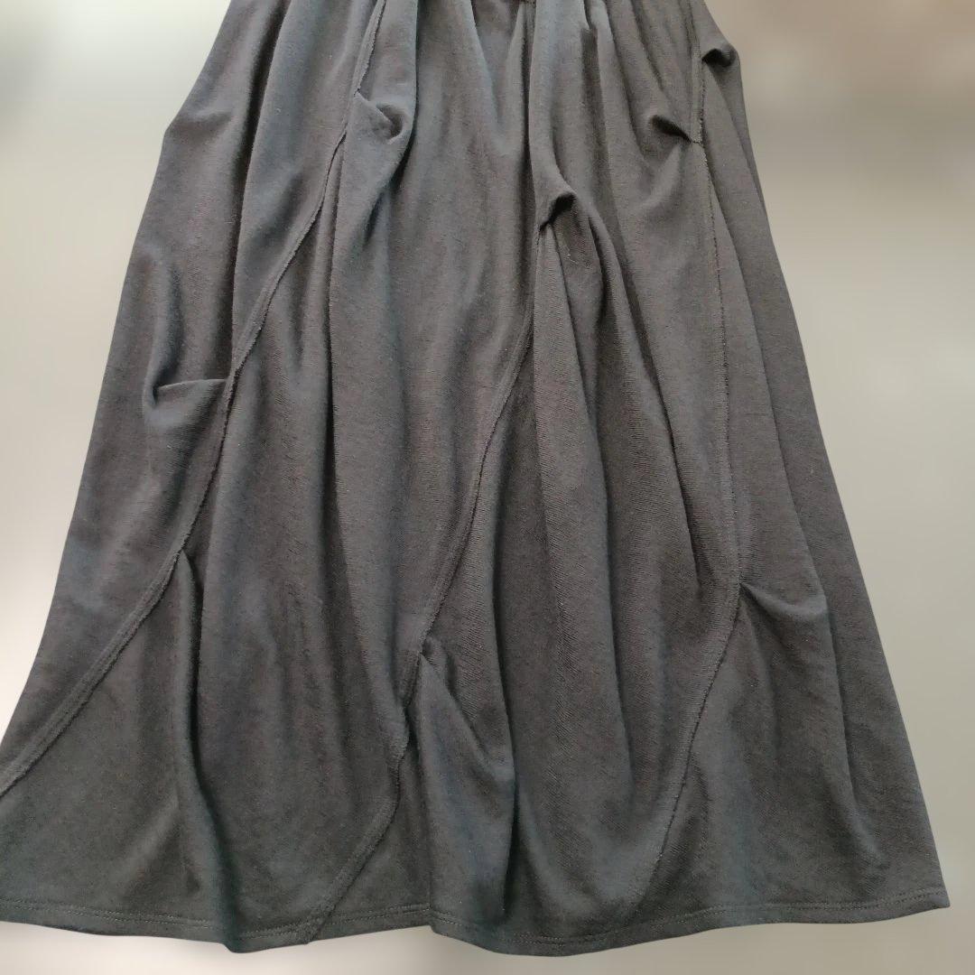 ヨーガンレール黒のロングスカートМ