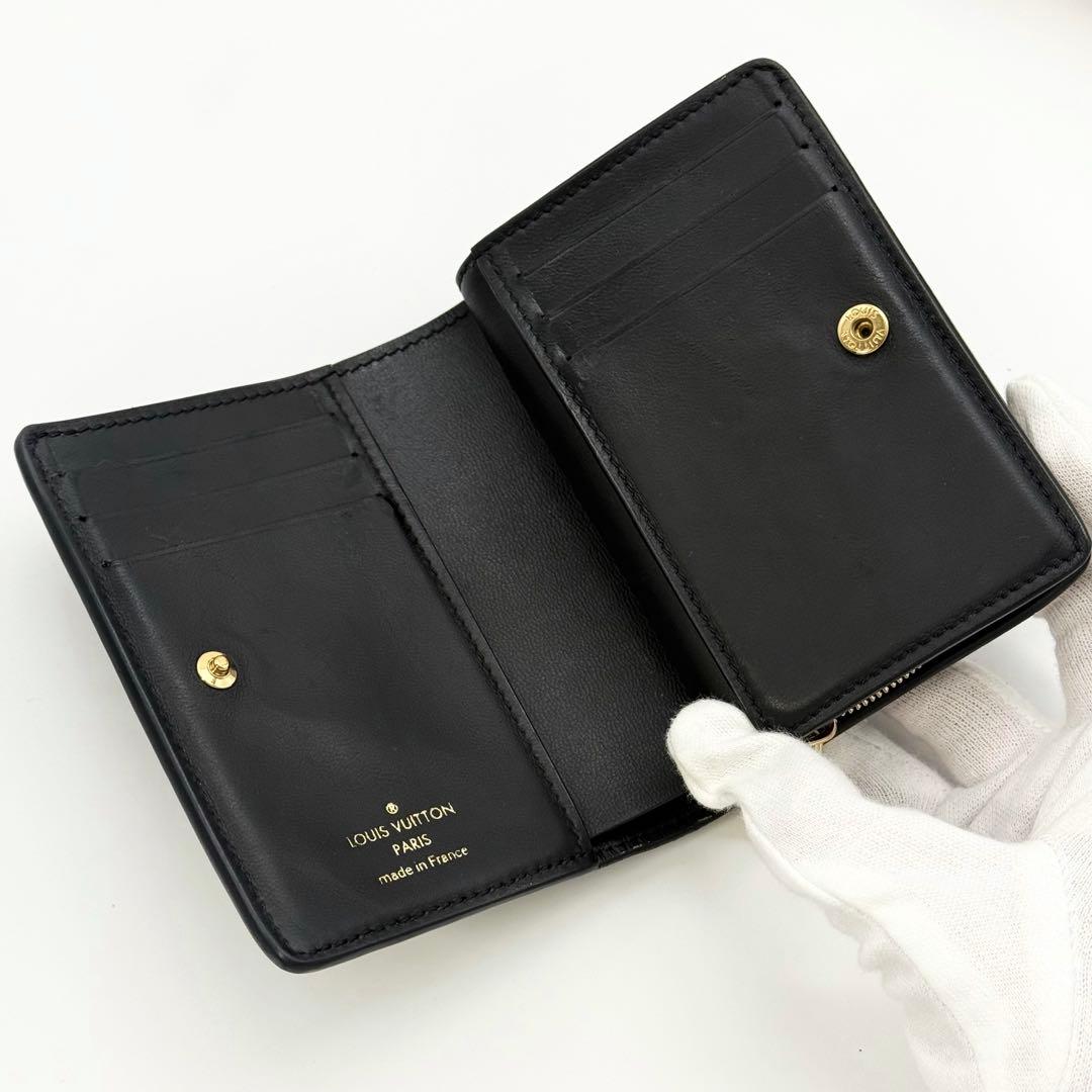 極美品23年AW限定✨ルイヴィトン マヒナ クレア 二つ折り財布 ノワール 黒