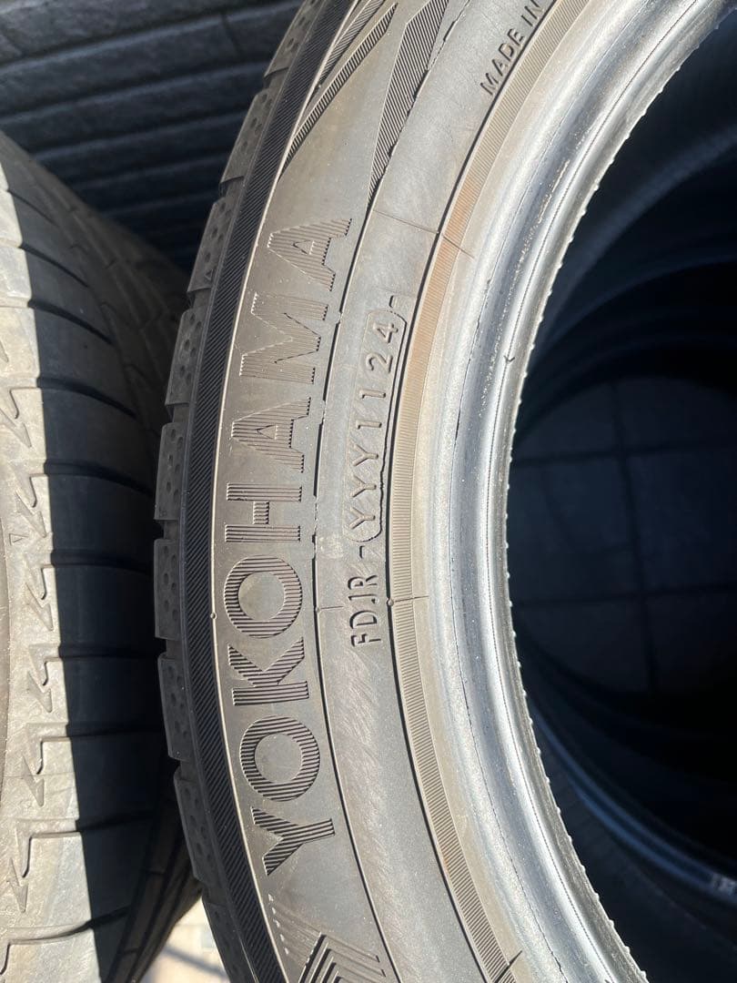 24年11週　ヨコハマ　225/50R17 4本セット　バリ溝　引取り歓迎