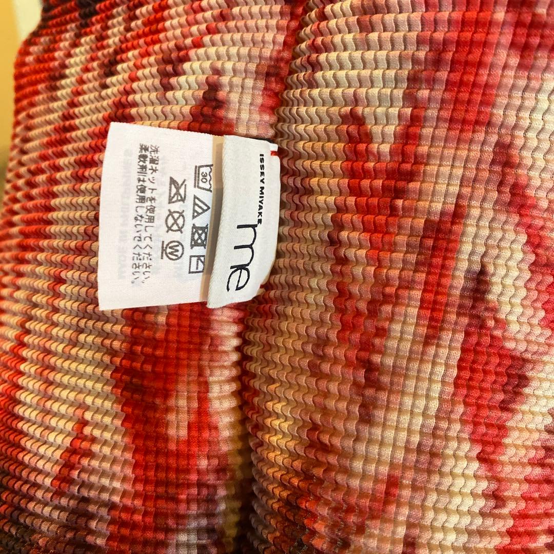 ISSEI MIYAKE me 半袖 Tシャツ 赤・青・黒