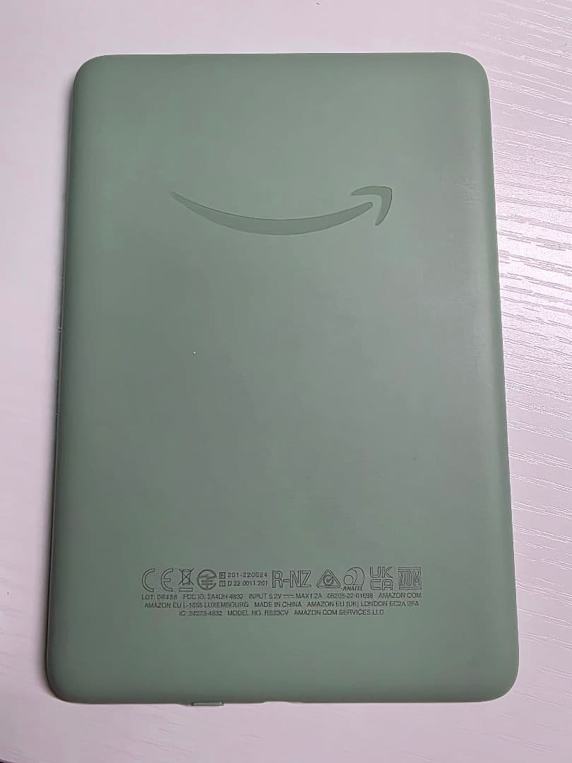 【美品】Kindle 第11世代 2024年 マッチャ電子書籍 純正ケース付