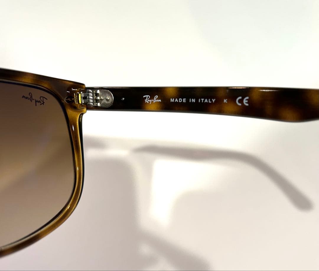 Ray-Banサングラス　RB刻印　RB4147 ケース付き