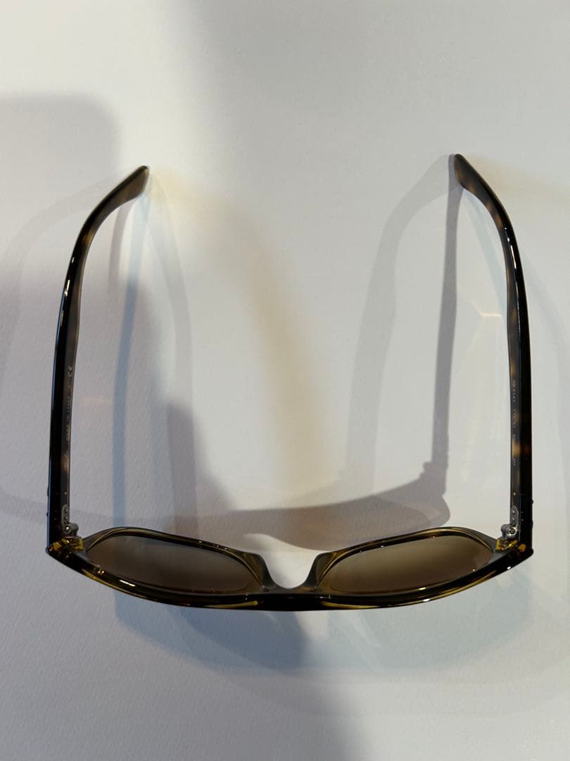 Ray-Banサングラス　RB刻印　RB4147 ケース付き