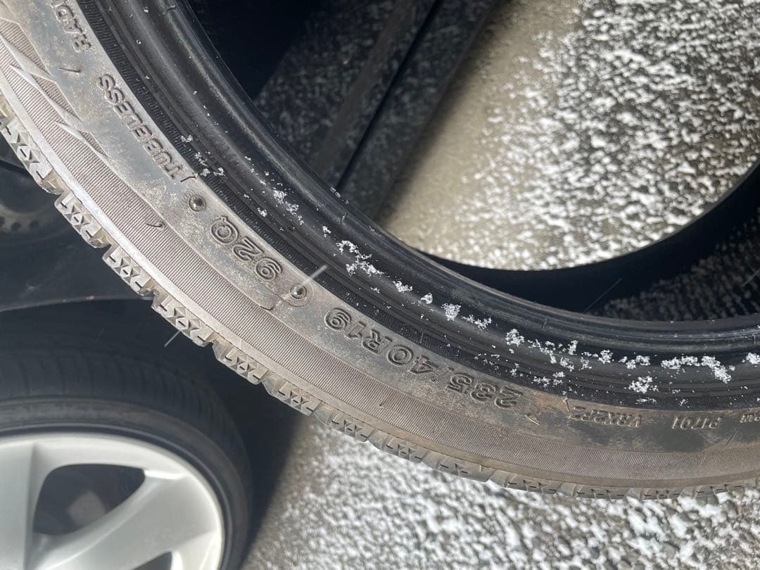 M*a様 ブリヂストン　VRX2 235/40r19