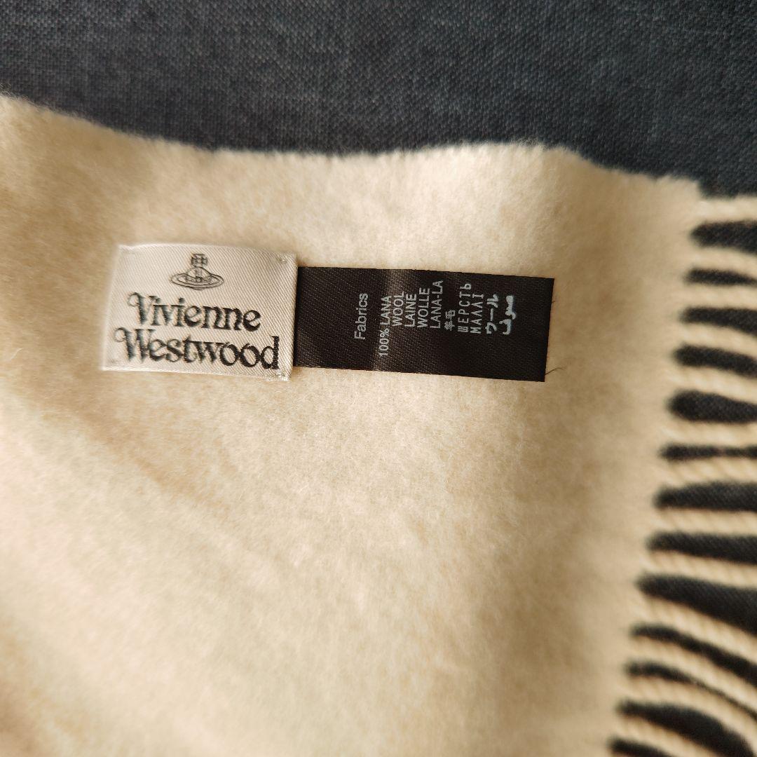 おすし！Vivienne Westwood ウールマフラー クリーム色