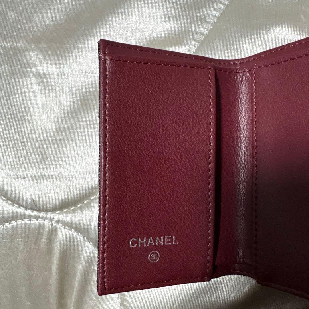 CHANEL キャビアスキン WALLETレディース ブラック