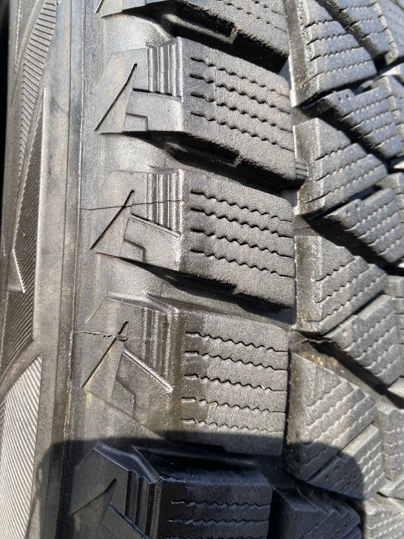 BRIDGESTONE BLIZZAK DMV2 225/60/18 4本セット