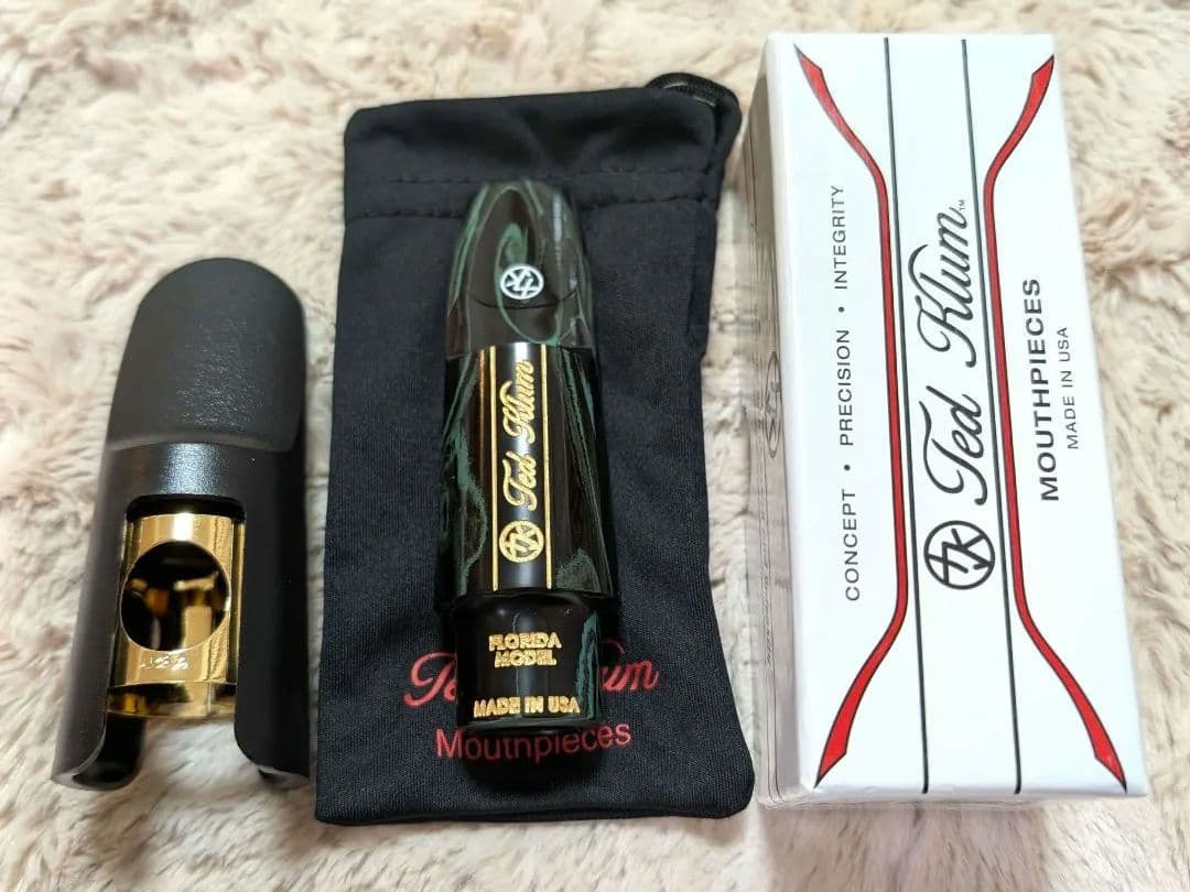 管楽器・吹奏楽器 Ted Klum Florida Model HR 9 Green Marble