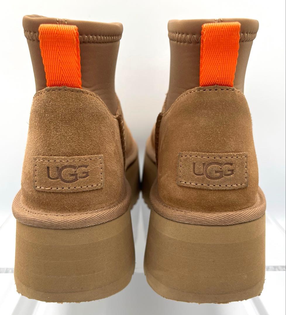 【美品】UGG W CLASSIC MINI DIPPER 厚底ブーツ