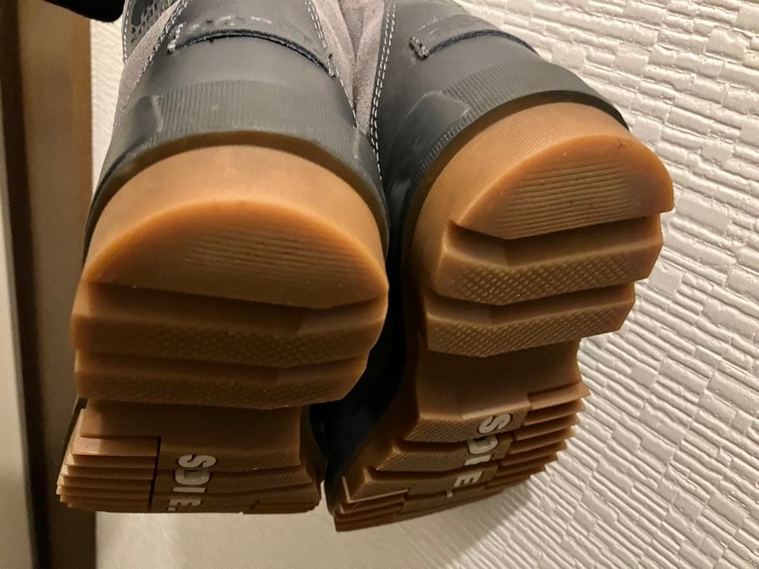 【美品】SOREL ソレル スノーブーツ グレー 防水 防寒 2〜3回着用