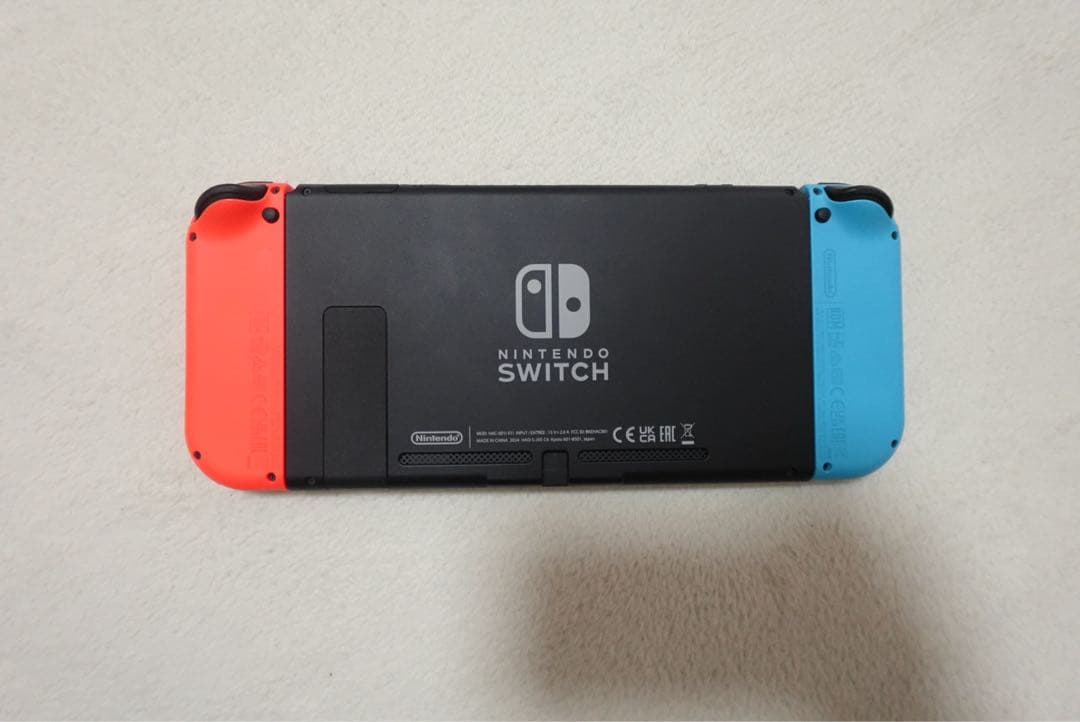Nintendo Switch 本体+マリオカート8DELUXEカセット付き