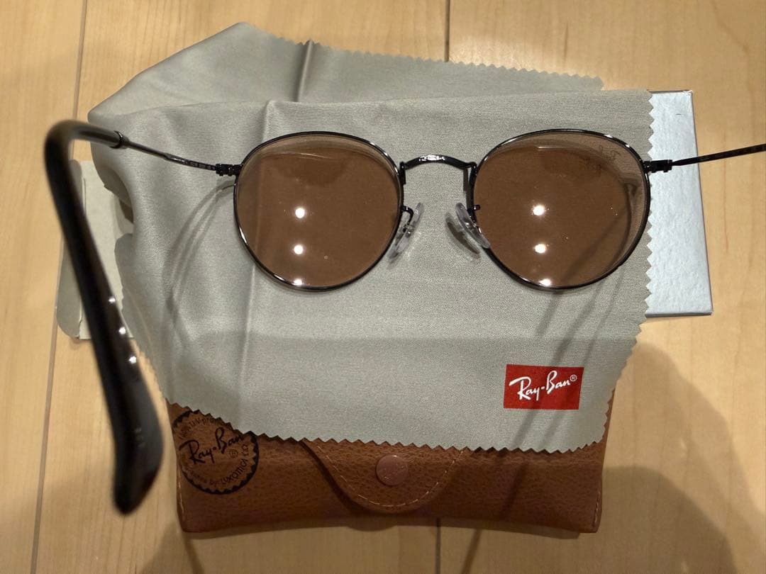 Ray-Ban ラウンド型サングラス ブラウンレンズ
