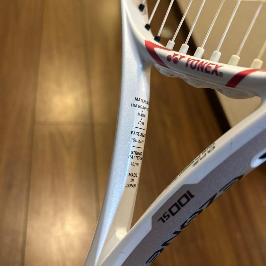 大坂なおみモデル YONEX EZONE ホワイト/ピンク