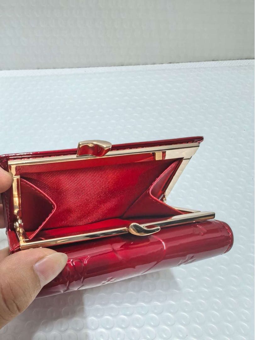 Vivenne Westwood エナメル三つ折り財布 レッド 335698
