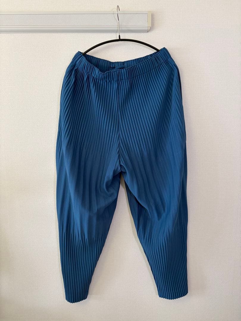 HOMME PLISSÉ ISSEY MIYAKE COLOR PLEATS