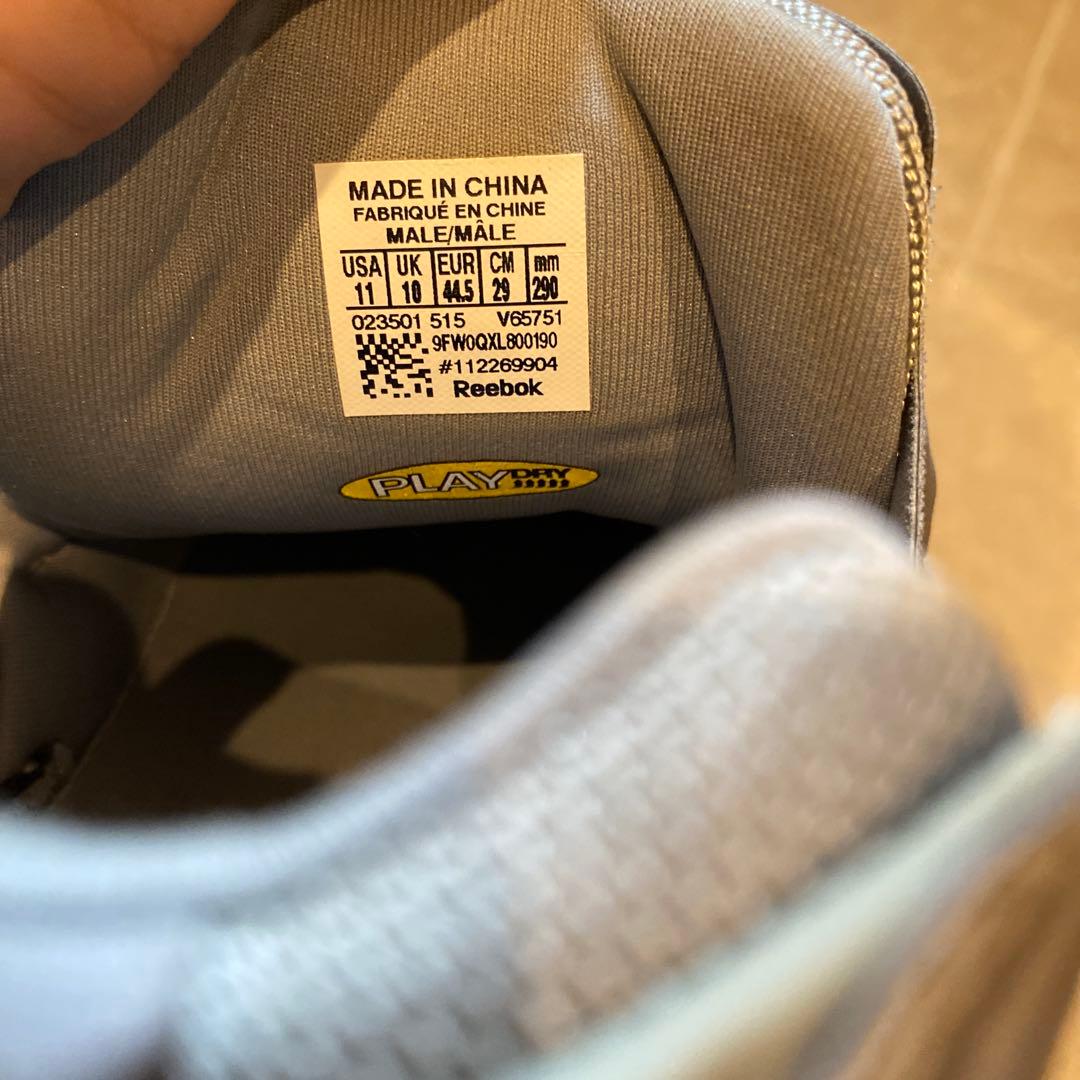 Reebok ポンプフューリー　グレー