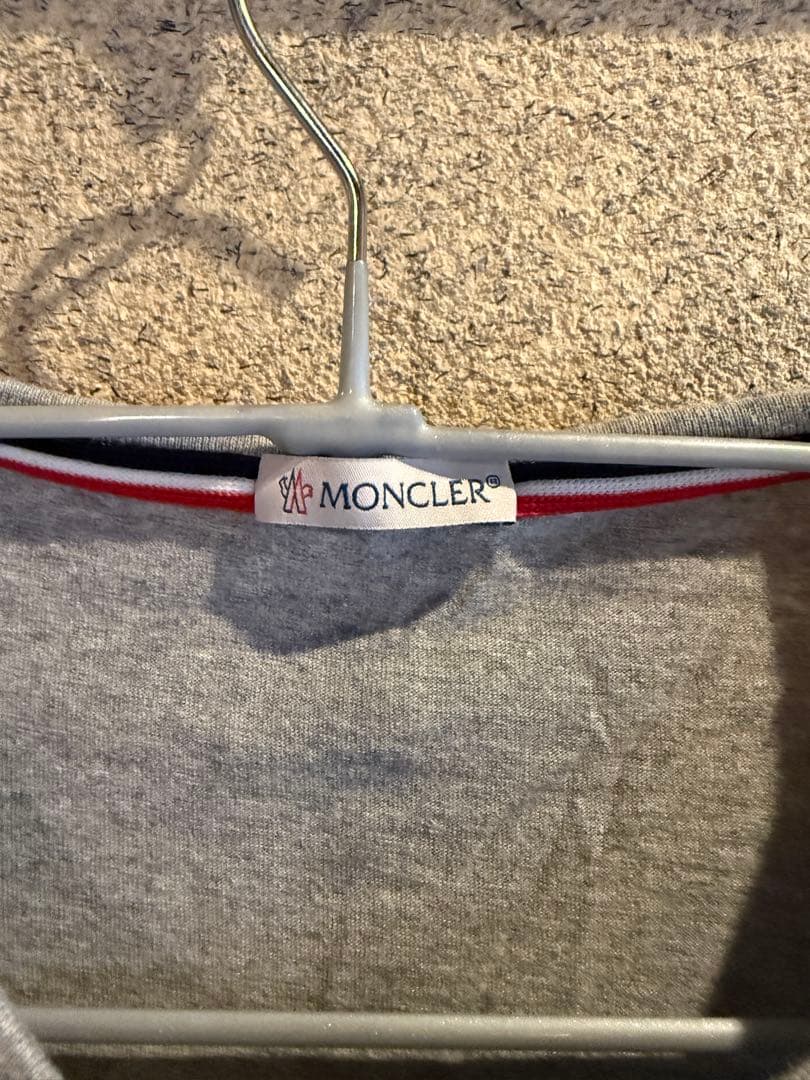 美品‼️ MONCLER グレー Tシャツ XL