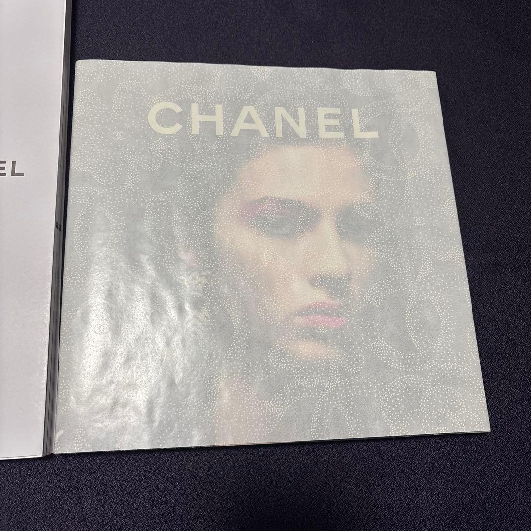 CHANEL カタログ２冊