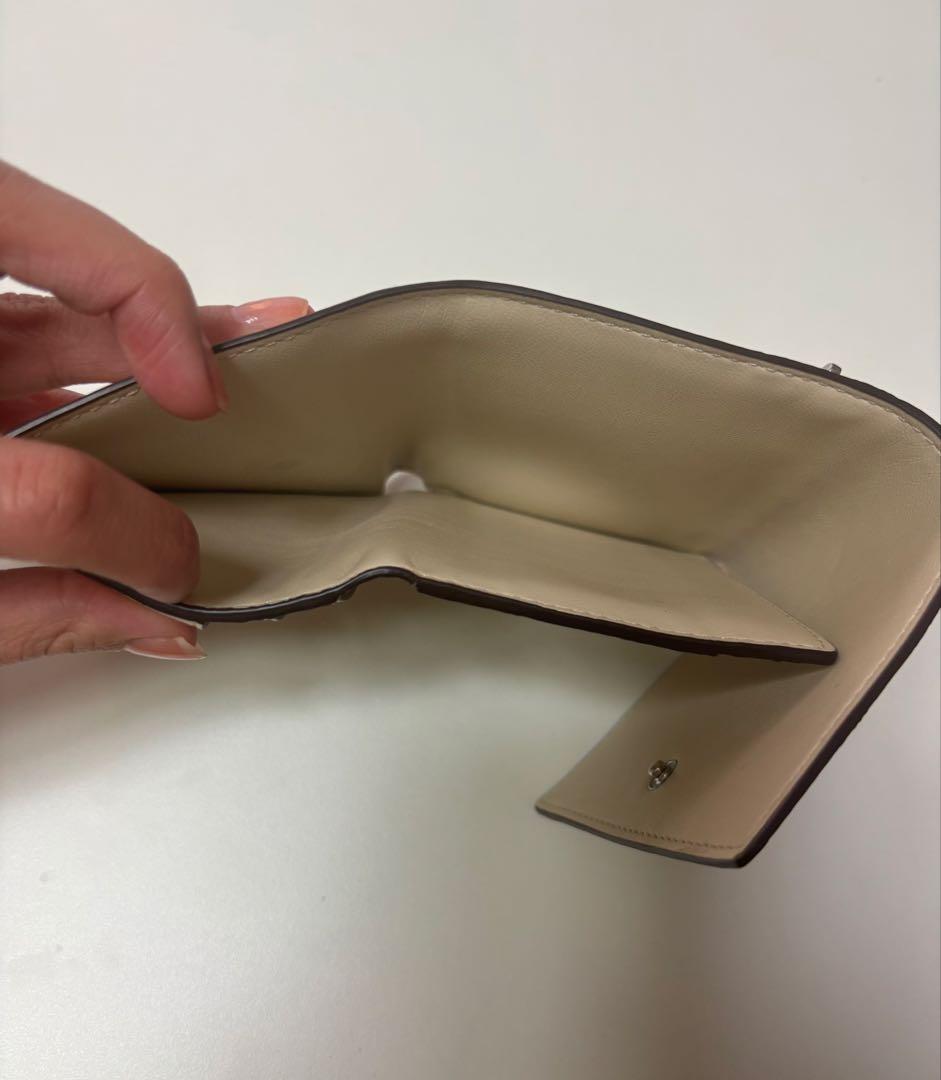 Tory Burch ゴールド 二つ折り財布