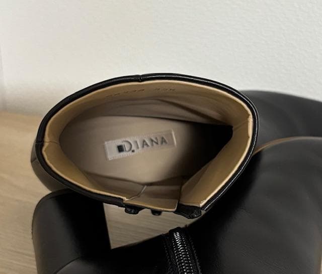 美品 DIANA ダイアナ ショートブーツ ブラック 22.5cm 本革