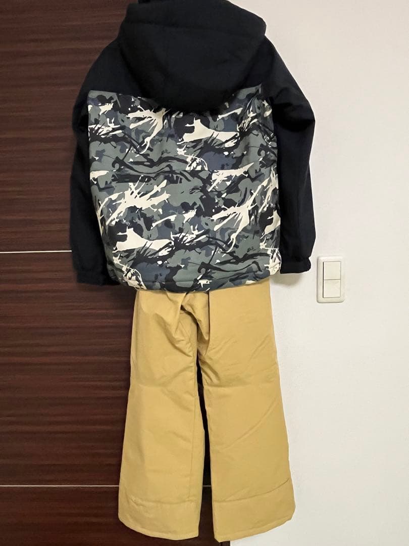 子ども用迷彩柄スキーウェア 140cm