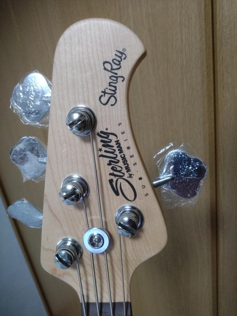 ミュージックマン Sterling by MUSIC MAN Ray4 保証書付