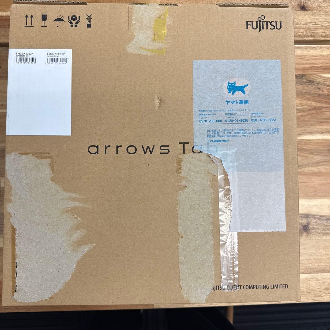 富士通 arrows WindowsタブレットWQ2/F1 SSD256GB