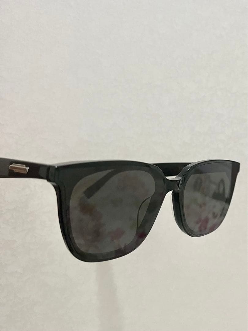 GENTLE MONSTER の人気モデル LILIT 01
