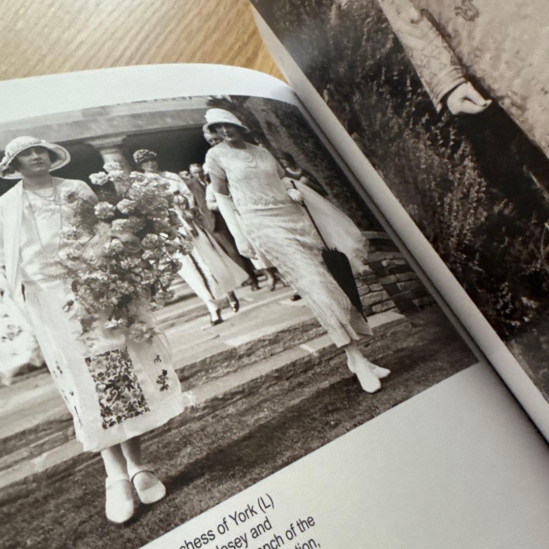 アート・デザイン・音楽 100Years of Fashion