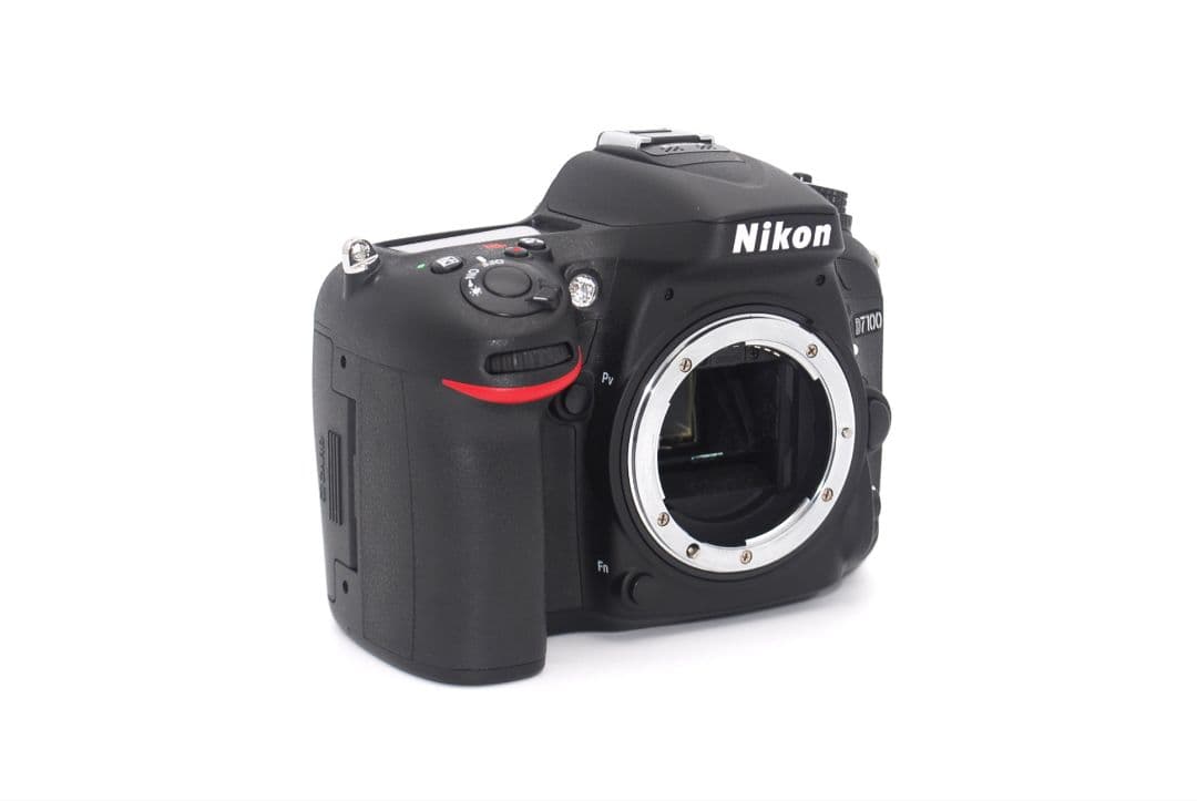 S回数2101回のみ♪Nikon D7100 ボディ♪