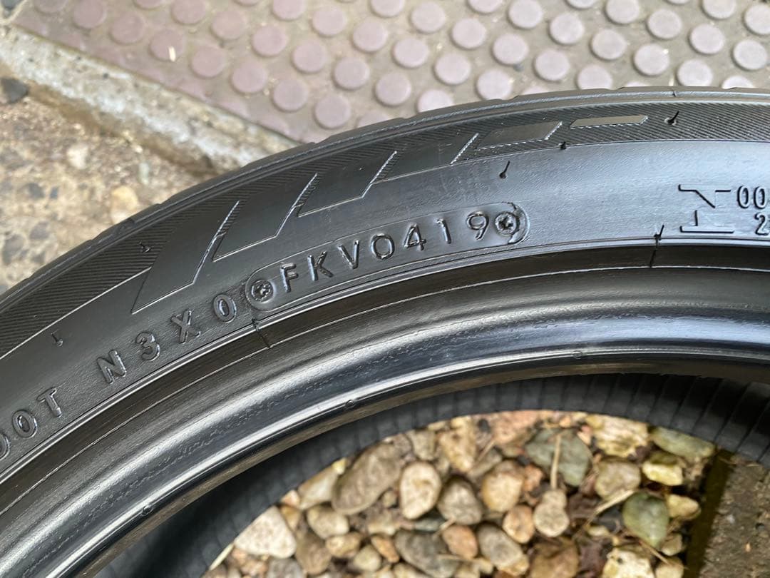 ①akira！TOYOトーヨー 215/45R18 夏タイヤ　2本