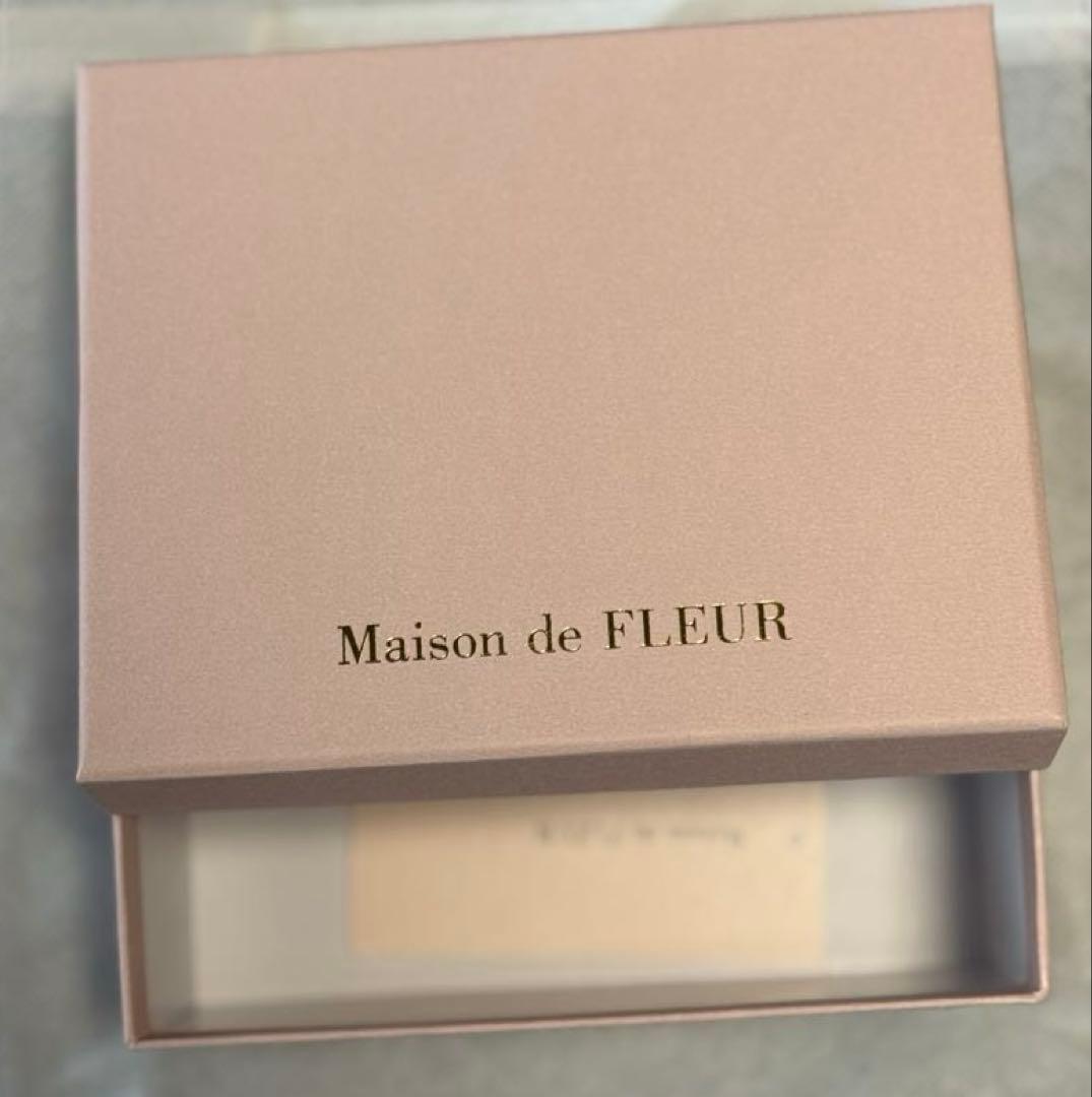 Maison de FLEUR 財布いちご柄